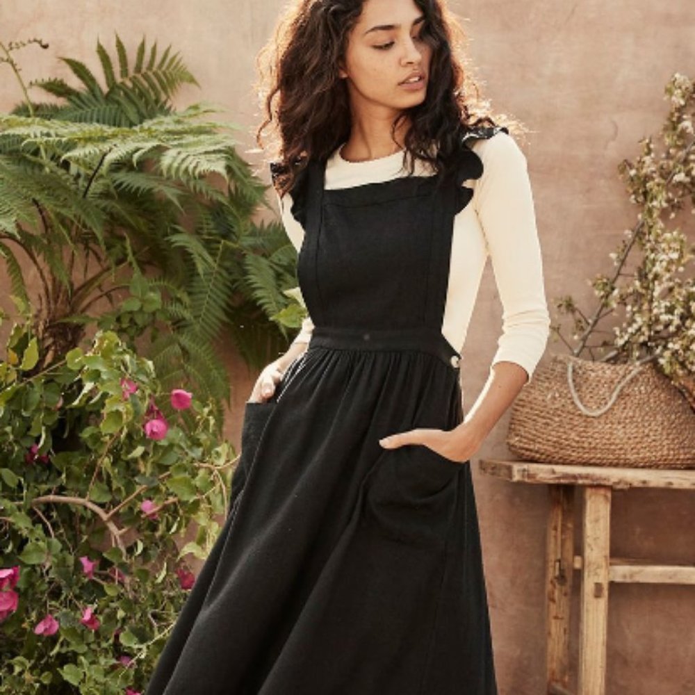 Doen Peninsula Apron Dress
